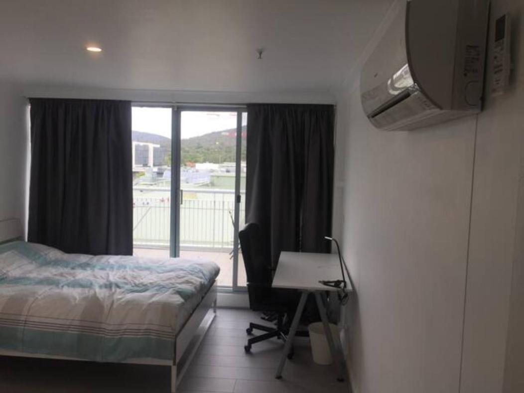 Dana-Cozy Private Room In Shared Central Apt-Rm 2 Канбера Екстериор снимка